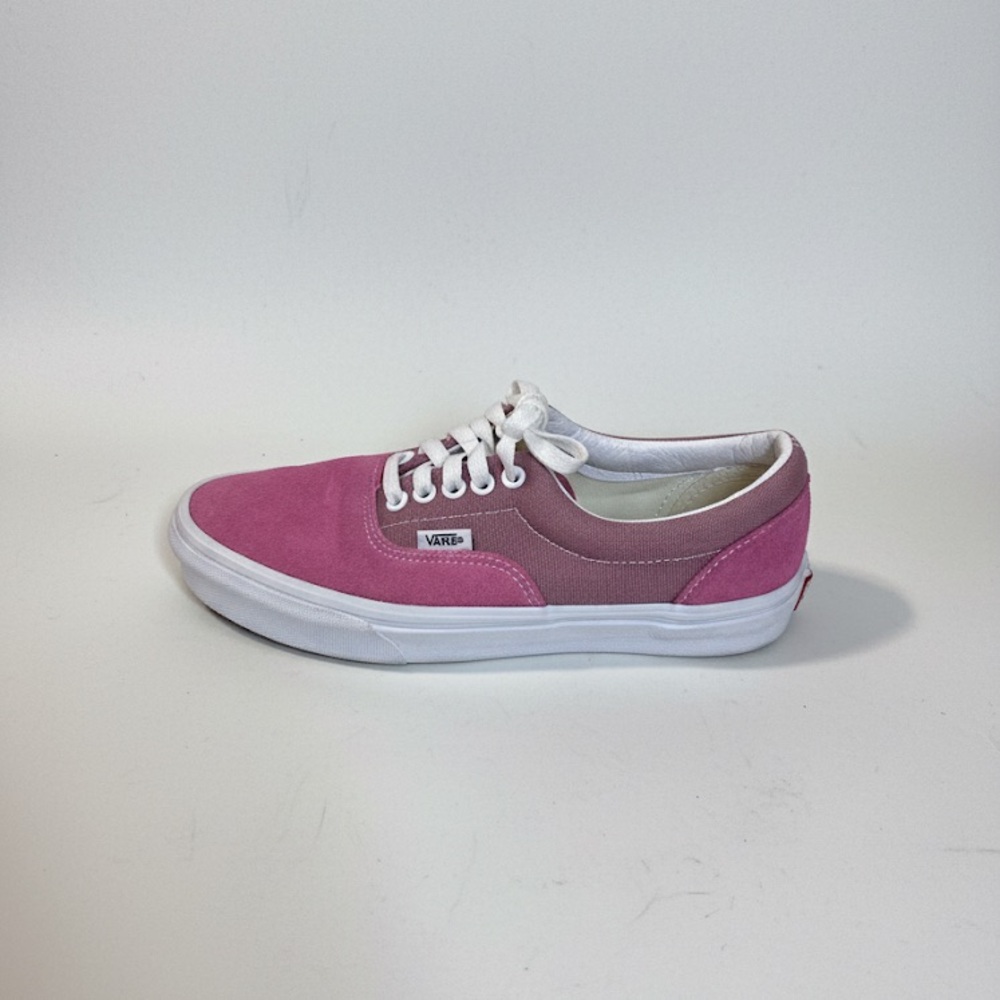 Vans Retro Sport Low Top Sneaker Pink Suede Size 8 Woman’s or 6.5 boys NEW
